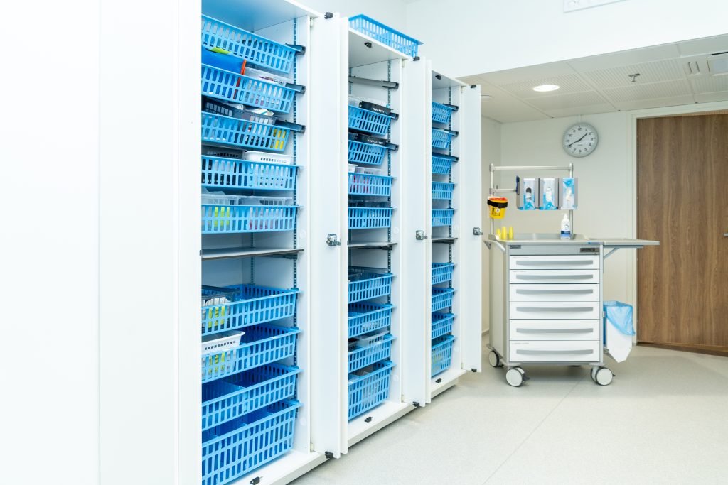 VMP-interior, lääkehuone, lääkevaunu